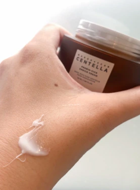 SKIN1004 Крем для обличчя з центелою та пробіотиками Madagascar Centella Probio-Cica Enrich Cream 15 ml 71849 фото