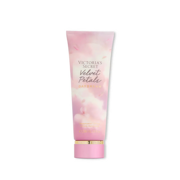 Лосьйон для тіла Victoria`s Velvet Petals DAYDREAM 236 мл 71538 фото