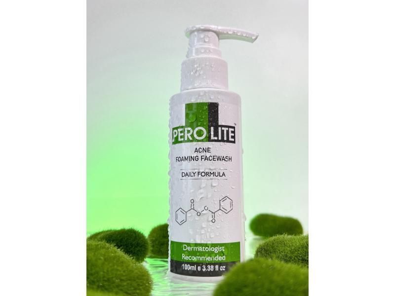 ELEGANT Пінка для вмивання PEROLITE 1% Acne Foaming Facewash, 100 мл 113155 фото