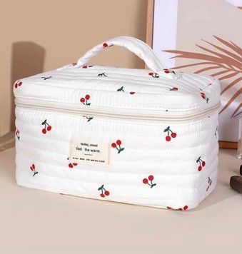 Косметичка з ручкою біла з червоними вишеньками, розмір L 24 x 14 х 15 см 118698 фото
