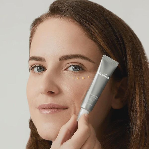 Medik8 Crystal Retinal Ceramide Eye 6- нічний крем навколо очей з ретиналем 0,06% і керамідами 2347 фото