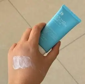 BENTON Зволожувальна сонцезахисна крем-сироватка з центелою CICA Gel Sunscreen Serum SPF50+/ PA++++, 50 мл 113190 фото