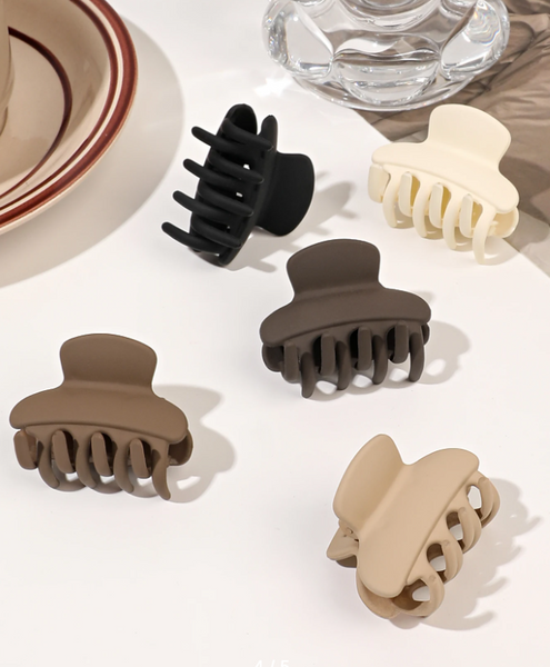 Овальний маленький крабик 4см, чорний 101326 фото